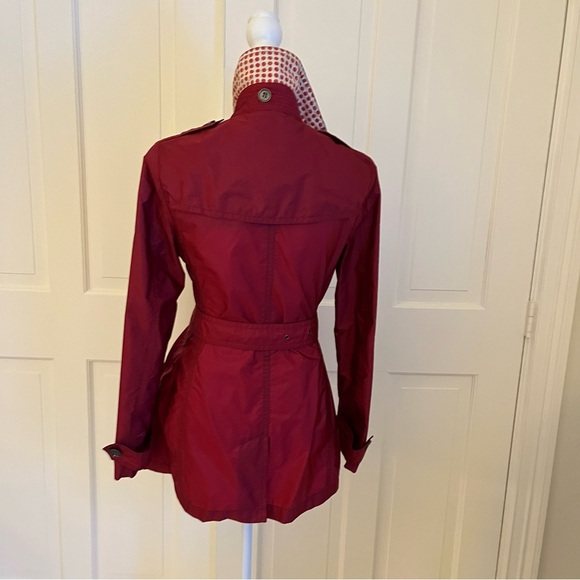 Burberry Brit cranberry red trenchcoat 4 - Picture 9 of 16